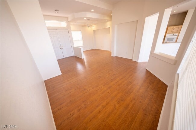 property at 2140 Hot Oak Ridge St