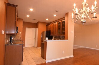 2276 Fletcher Trail in Plano, TX - Foto de edificio - Building Photo