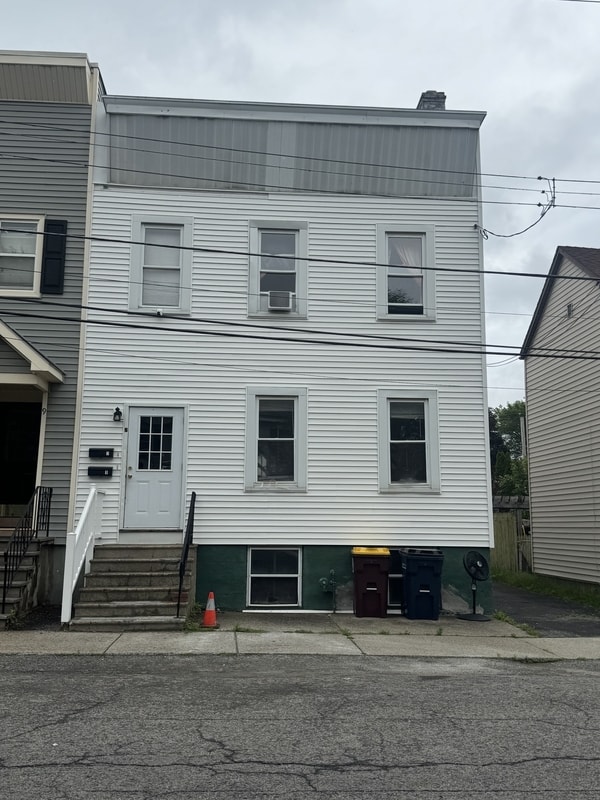 property at 7 Corning St