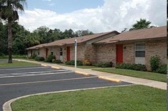 Collingswood Apartments in La Belle, FL - Building Photo - Building Photo