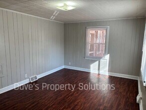 1407 Belleauwood St in Winston-Salem, NC - Building Photo - Building Photo