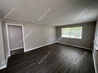 904 Sorrells Dr photo'
