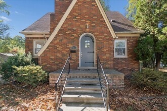 15851 Norborne Ave in Redford Township, MI - Foto de edificio - Building Photo