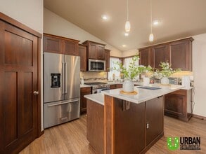 13524 N Mayfair Ln in Spokane, WA - Building Photo - Building Photo
