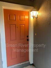 1800 Green Springs Cir in Orange Park, FL - Foto de edificio - Building Photo