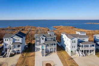 1010 Cruz Bay Ln in Corolla, NC - Building Photo - Building Photo