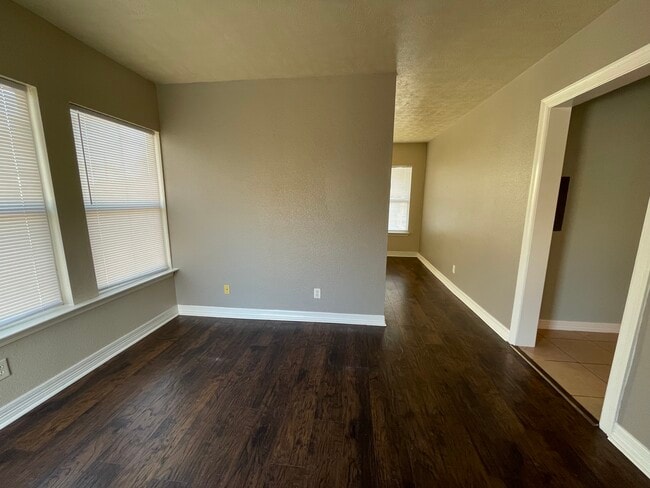 2530 Liberty, Unit #3 in Beaumont, TX - Building Photo - Building Photo