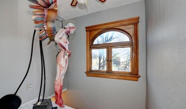 705 Bryden Rd in Columbus, OH - Building Photo - Building Photo