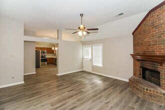 4371 Bunker Hill Dr in Memphis, TN - Building Photo - Building Photo