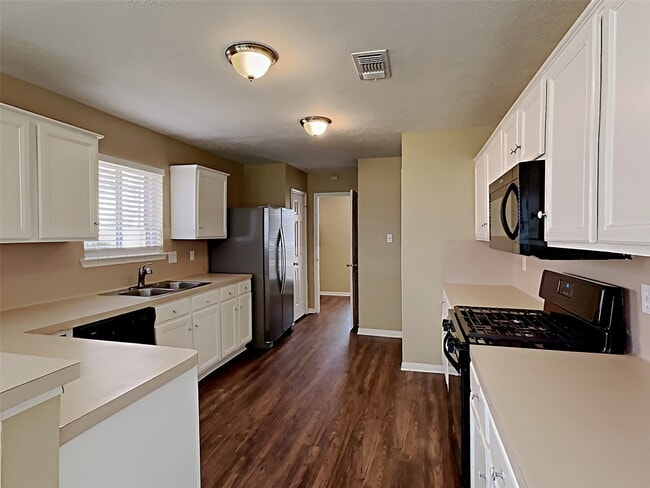 7203 Glen Rosa Dr in Katy, TX - Foto de edificio - Building Photo