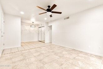 5877 N Granite Reef Rd in Scottsdale, AZ - Building Photo - Building Photo