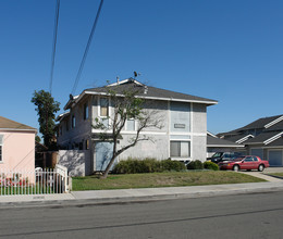 Bonnie Lou in Westminster, CA - Foto de edificio - Building Photo