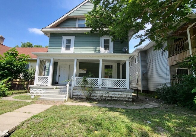 property at 2 E Washington St