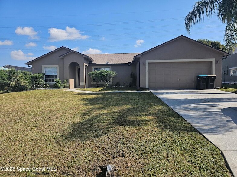 1539 Glencove Ave NW in Palm Bay, FL - Building Photo