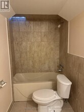 58 Braidwood Lake Rd in Brampton, ON - Building Photo - Building Photo