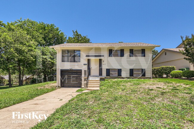 property at 917 Montclair Dr