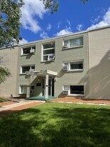 3104-3104 Victoria Ave in Regina, SK - Building Photo