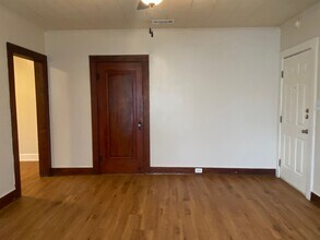 1415 N Wall St in Belton, TX - Building Photo - Building Photo