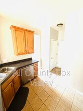 1158 Pennsbury Ln in Aurora, IL - Building Photo - Building Photo