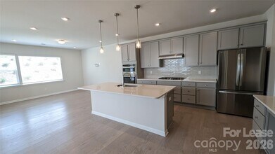 1276 Brawley School Rd in Mooresville, NC - Building Photo - Building Photo