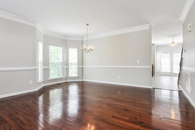 5324 Sapphire Springs Dr in Knightdale, NC - Foto de edificio - Building Photo