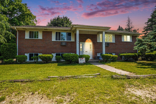 property at 592 54th St SE