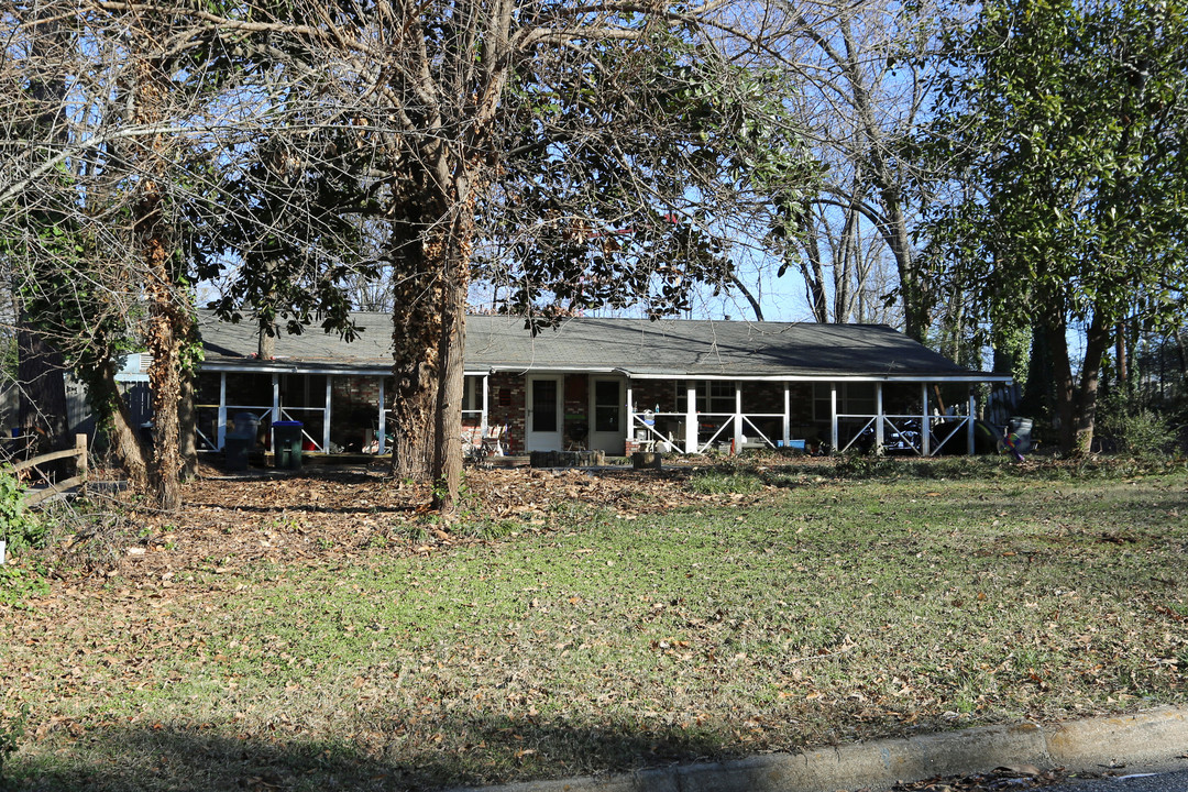 39 Long Cir in Roswell, GA - Foto de edificio