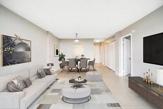 Boardwalk at Inverrary in Sunrise, FL - Building Photo - Building Photo