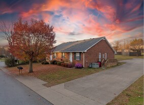 211 Carmack Ave, Unit 211 Carmack Ave Unit #2 in Carthage, TN - Building Photo