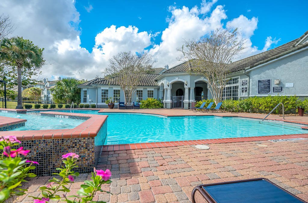 Fairways at South Shore in League City, TX - Foto de edificio