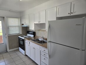 3518 Elmora Ave in Baltimore, MD - Building Photo - Building Photo