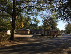 Lorla Street Apartments in Greer, SC - Foto de edificio - Building Photo