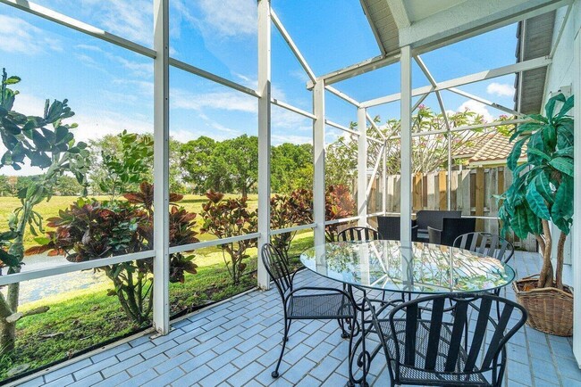 2730 Linkside Dr in Wellington, FL - Building Photo - Building Photo