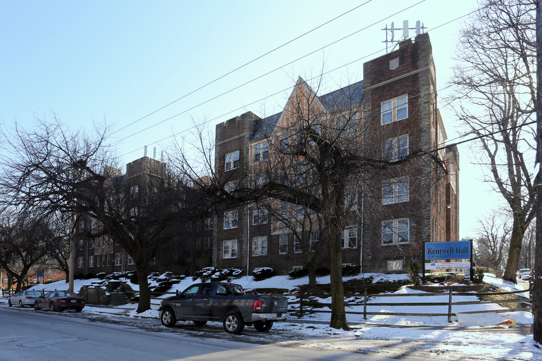 Kentwell Hall Apartments in Philadelphia, PA - Building Photo