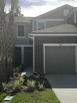 389 Servia Dr in Saint Johns, FL - Building Photo