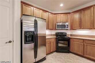 1375 Artesia Dr E in Naples, FL - Building Photo - Building Photo