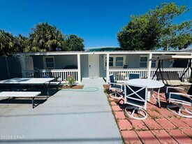 203 Coronado Pl in Panama City, FL - Building Photo