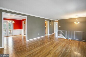 8300 Midwood St in Alexandria, VA - Building Photo - Building Photo