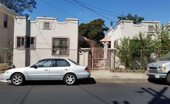 1621 S Burlington Ave in Los Angeles, CA - Building Photo