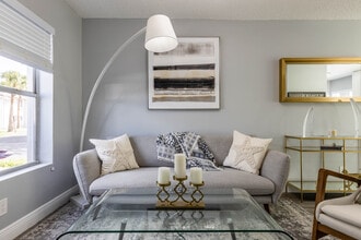 The Landings in West Palm Beach, FL - Foto de edificio - Interior Photo