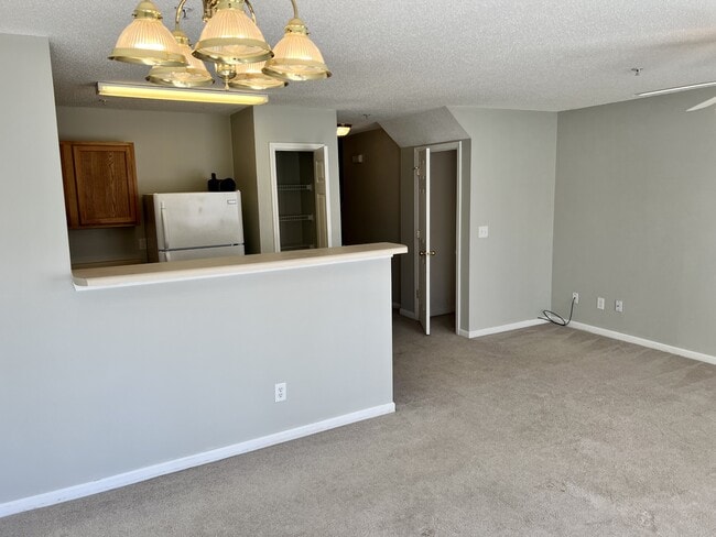 280 Swaying Pine Ct in Crestview, FL - Building Photo - Building Photo