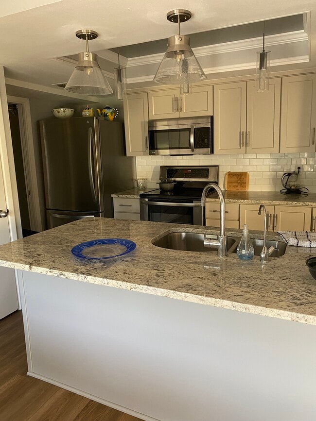property at 13618 Greenfield Dr