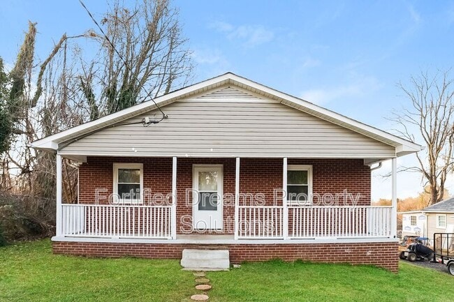 property at 2008 Row St