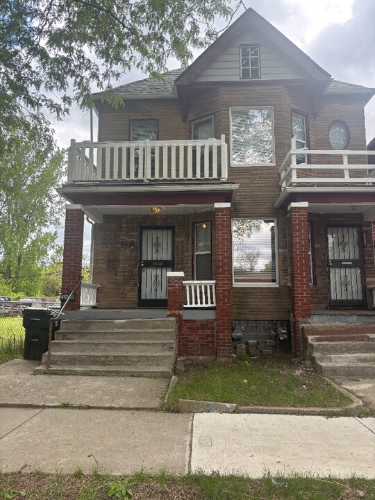 2243 Canton St in Detroit, MI - Building Photo