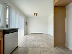 631 W Alton Ave in Santa Ana, CA - Building Photo - Building Photo