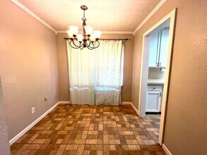 2816 Orlando Rd in The Village, OK - Building Photo - Building Photo