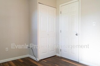 1240 Berwald Dr in Xenia, OH - Building Photo - Building Photo