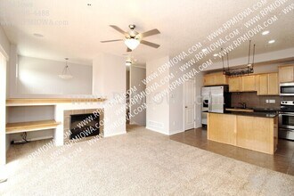 216 NE Chalet Ln in Ankeny, IA - Building Photo - Building Photo