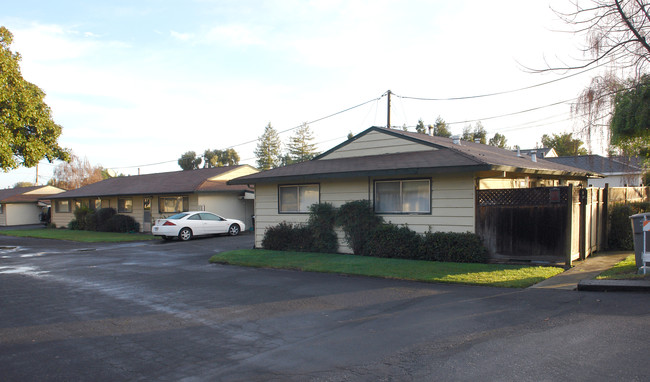 1960 Rock St in Mountain View, CA - Foto de edificio - Building Photo