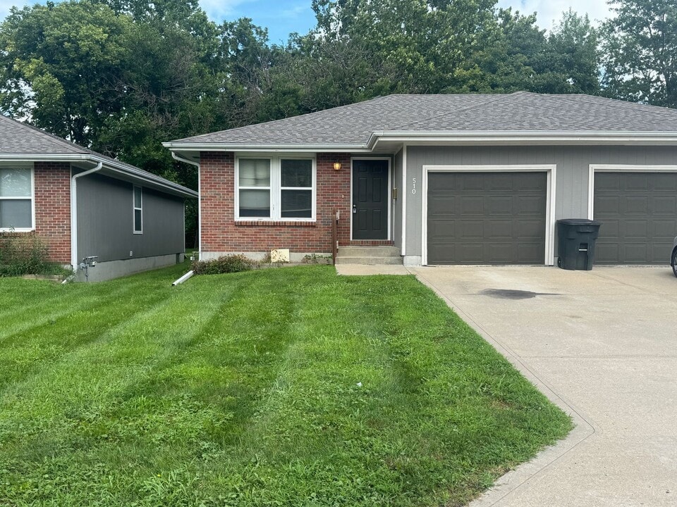 508-510 N Cherry St in Cameron, MO - Building Photo